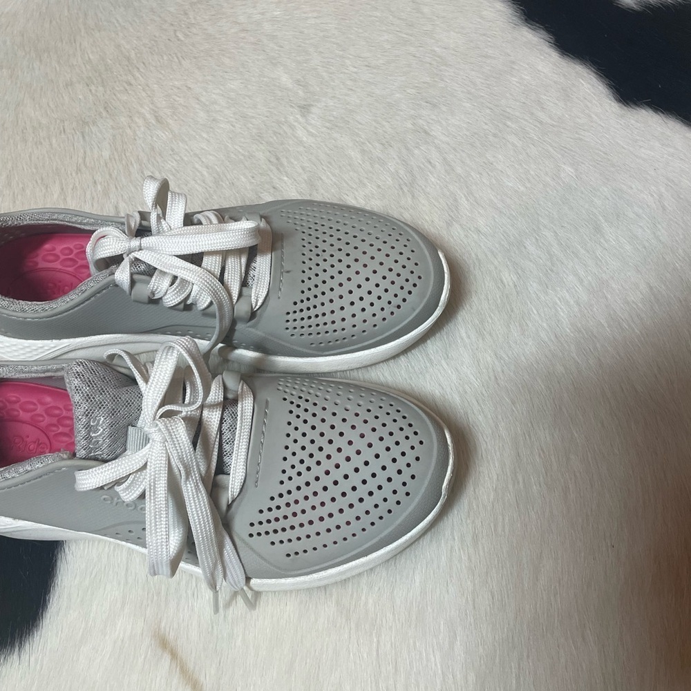 Crocs LiteRide Pacer Gray sneakers - Picture 10 of 10